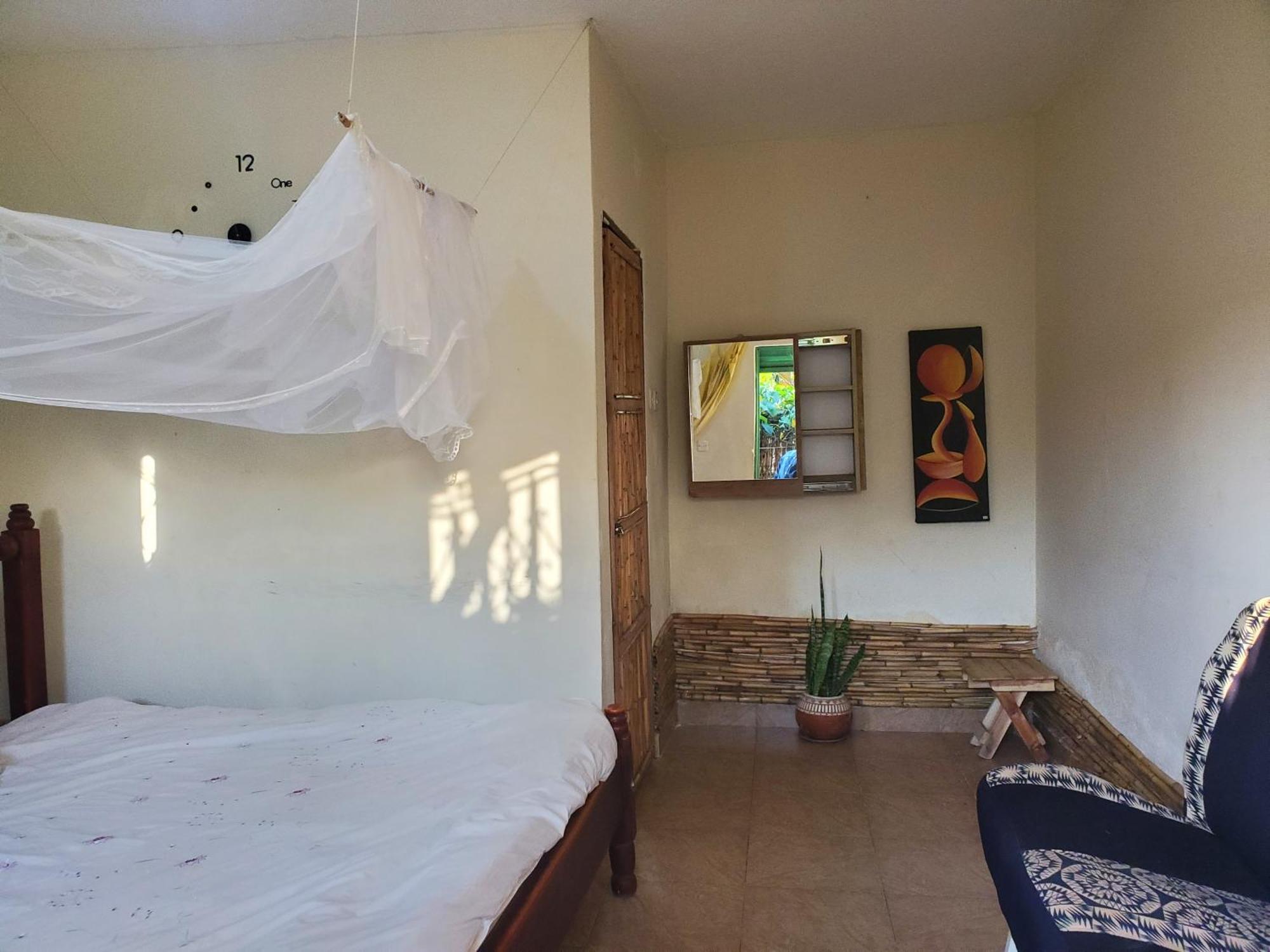 Gaia Eco Hub Bnb Fort Portal Exterior foto