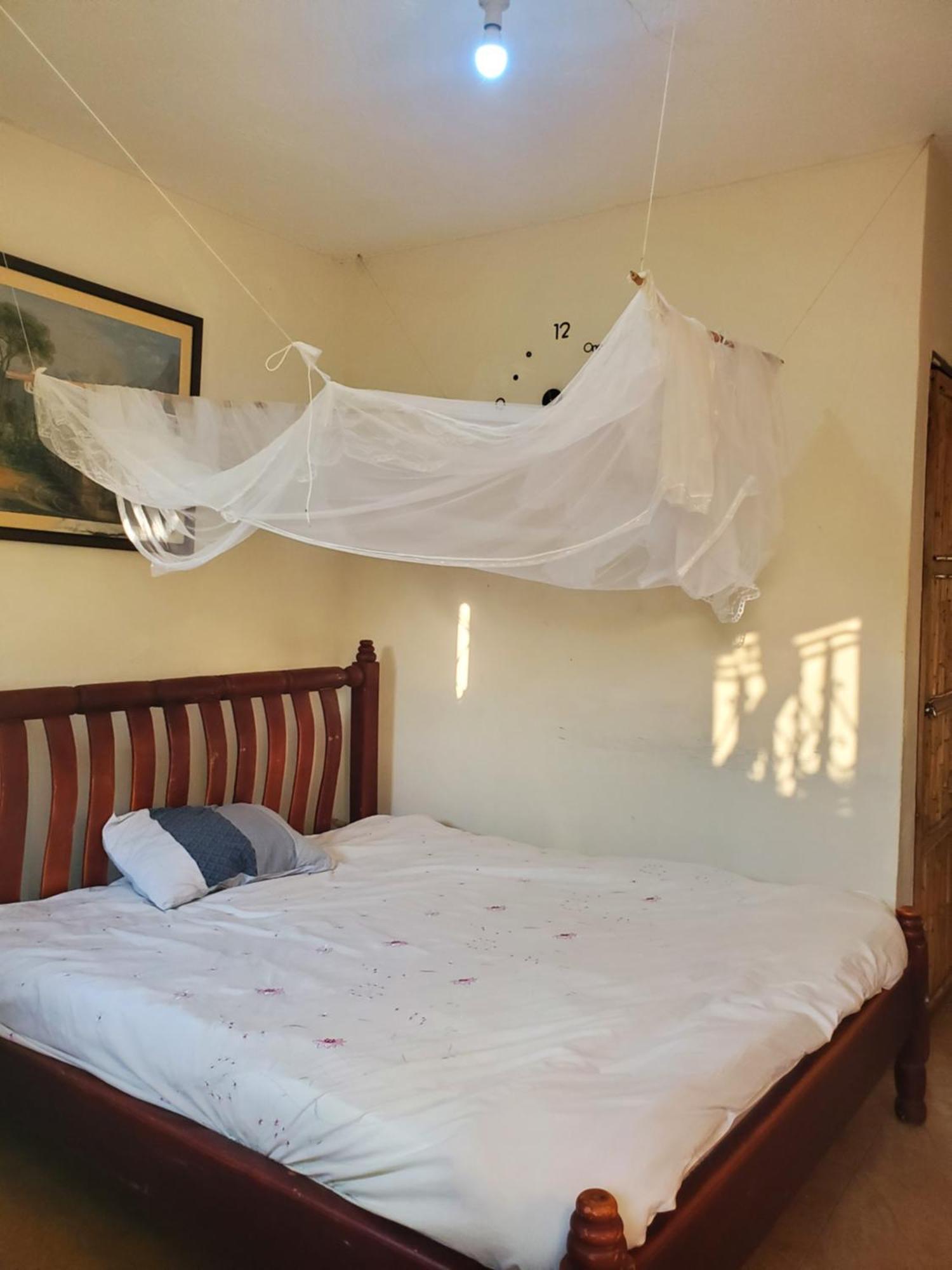 Gaia Eco Hub Bnb Fort Portal Exterior foto